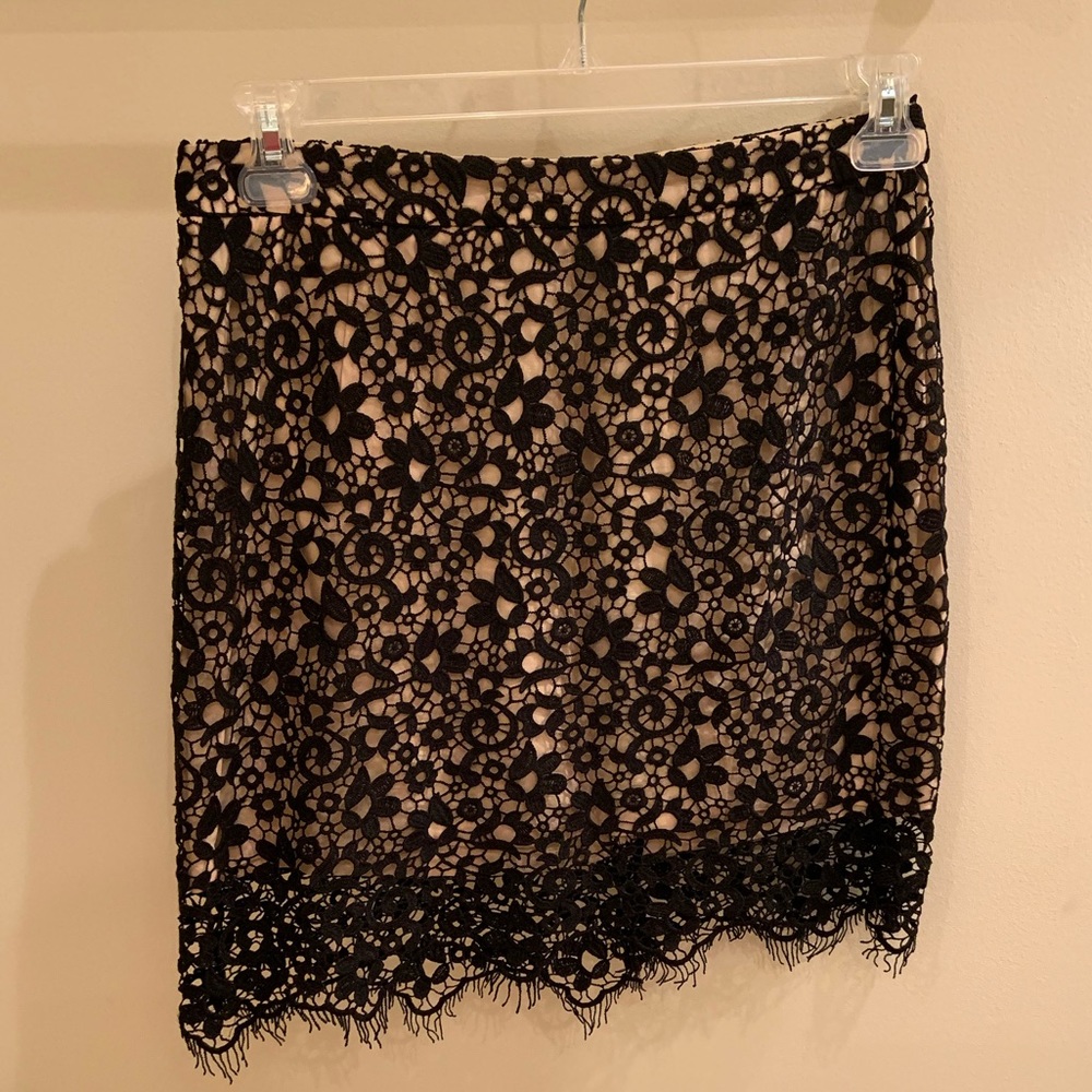 WDNY Cream & Black Lace Skirt
